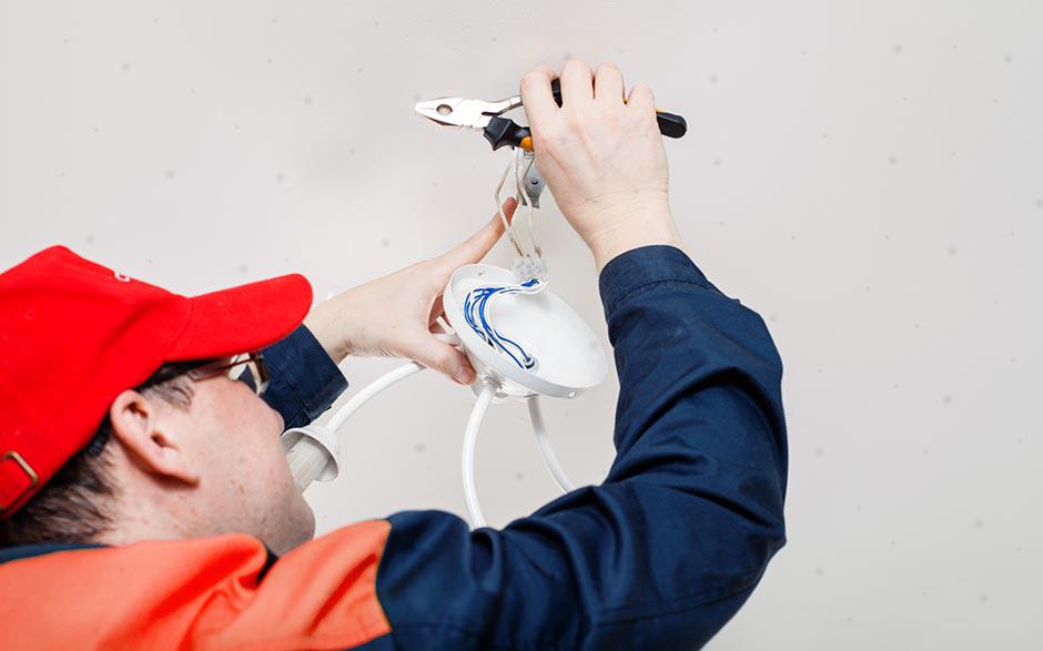 tarif artisan électricien Magny-les-Hameaux